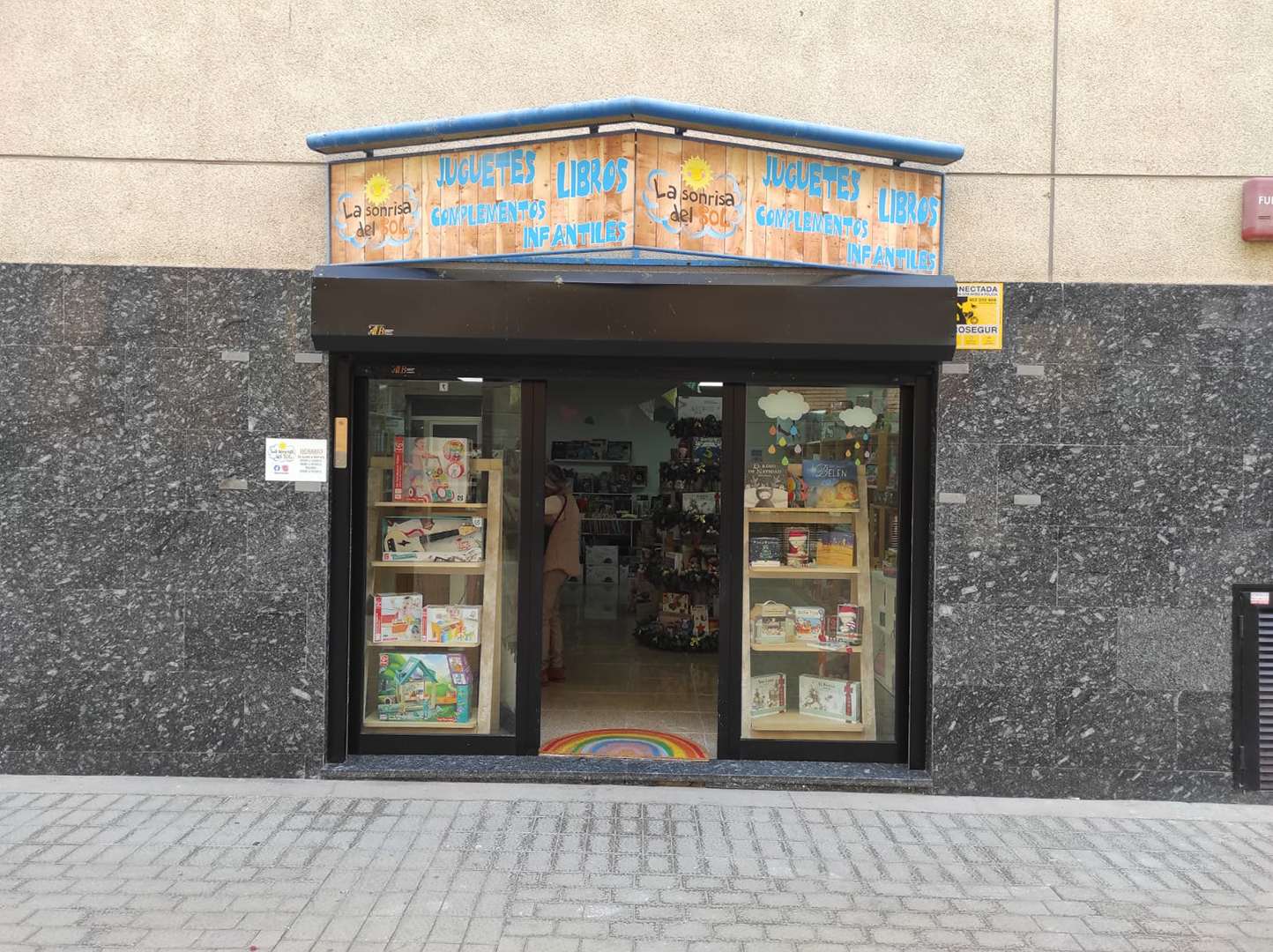 03_Lasonrisadelsol_fachada