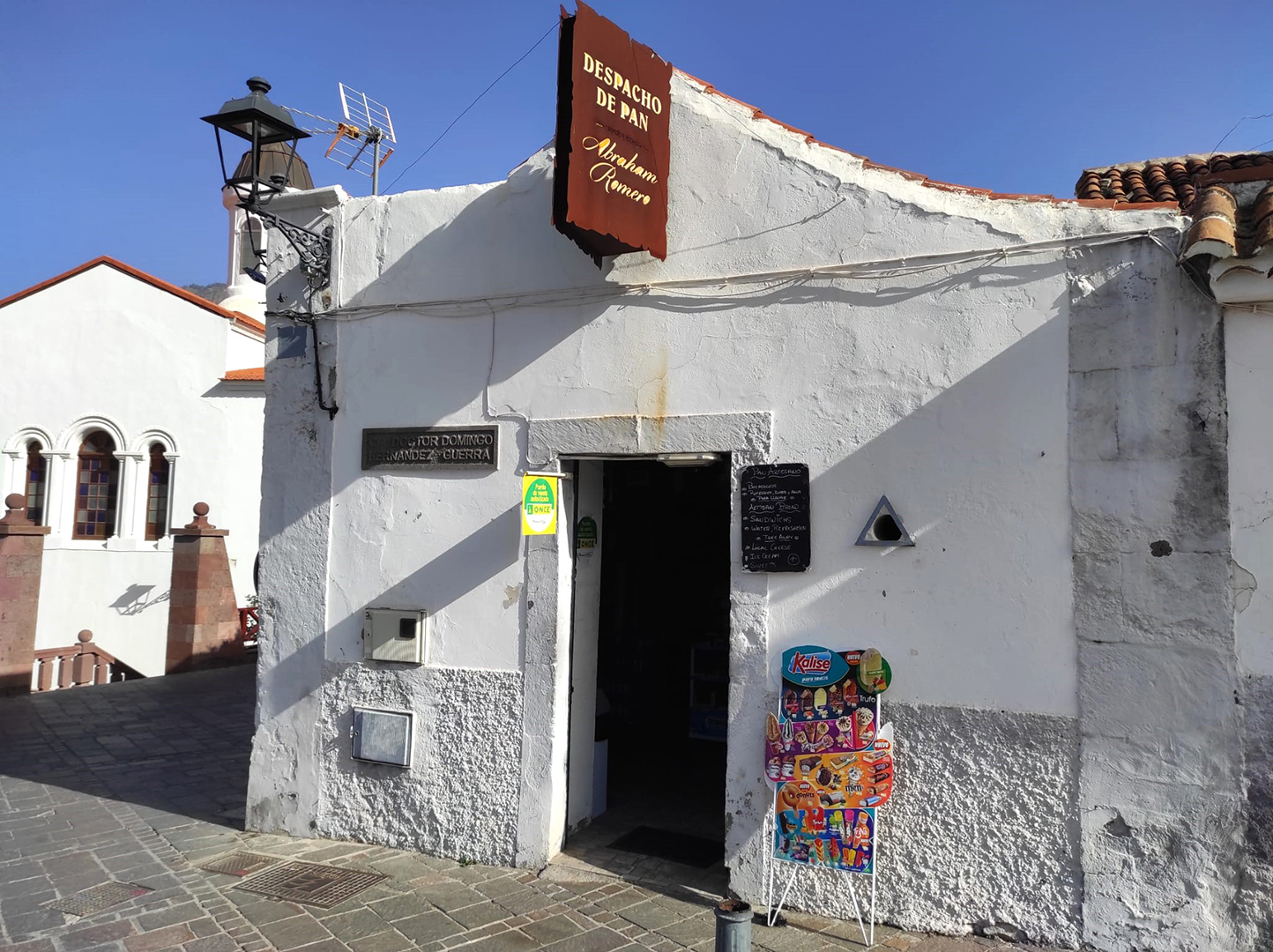 03_PanaderiaAbrahamRomero_fachada