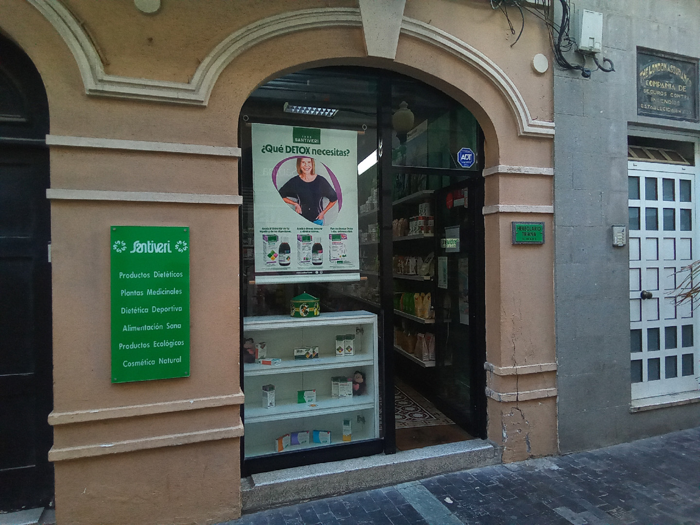 03_herbolario triana_fachada