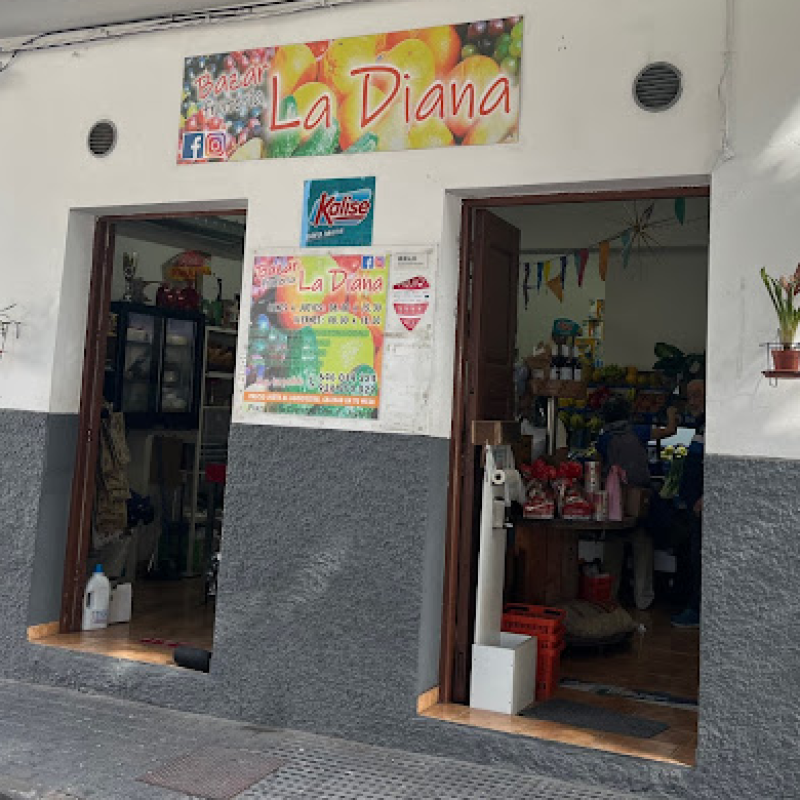 02_Bazarladiana_fachada