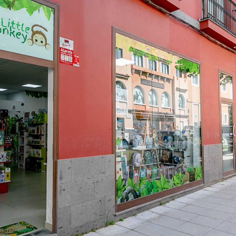 03_JugueteriaLittleMonkey_fachada