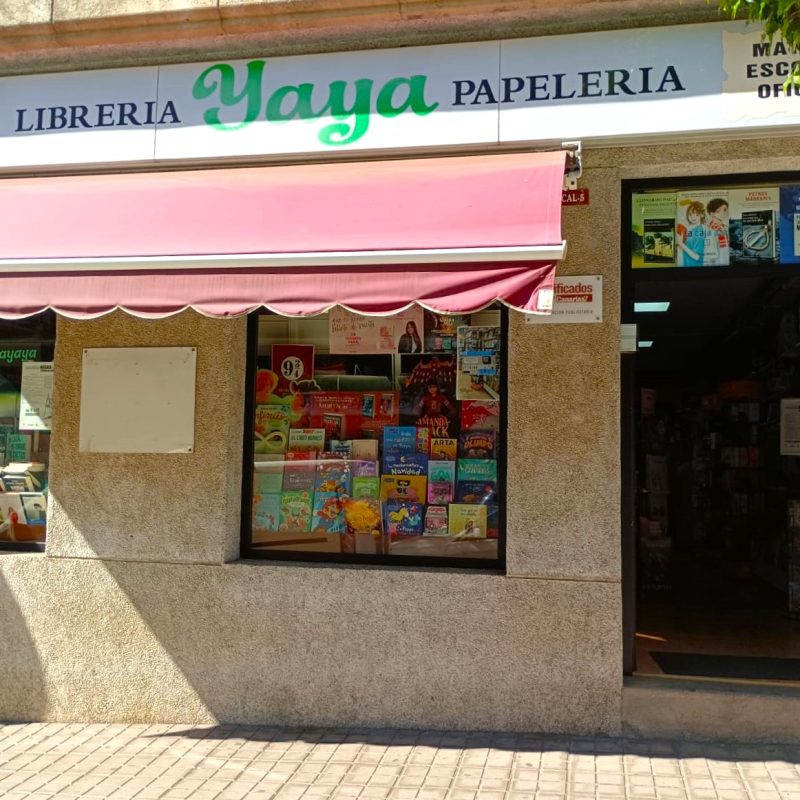 03_Libreria yaya_fachada