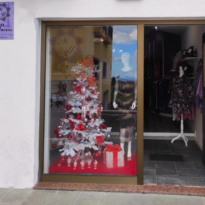 03_ModasycomplementosM&Y_fachada