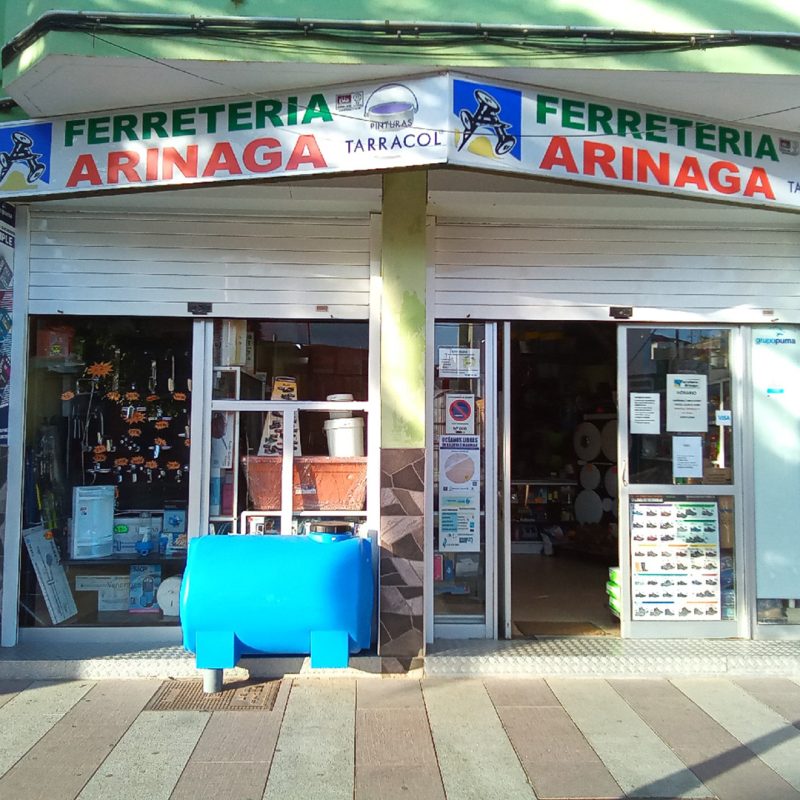 03_ferreteria arinaga_fachada