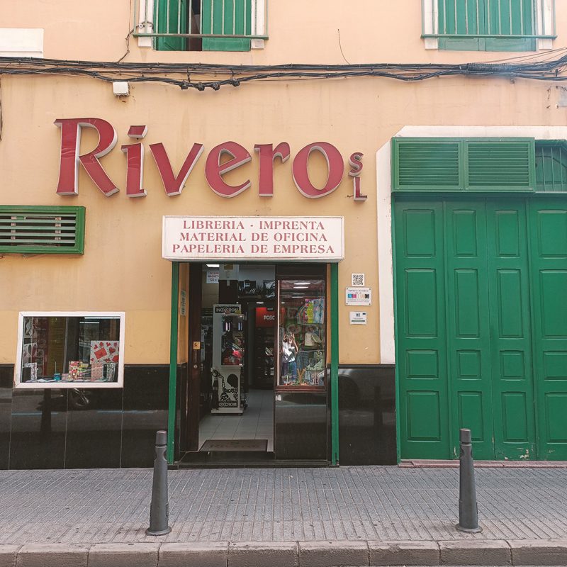 03_libreria imprenta rivero_fachada